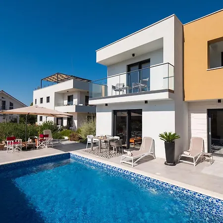 Apartment Adriana Ii *