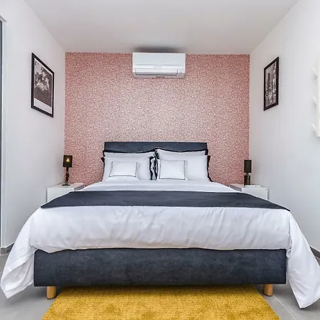 Adriana Ii Apartment