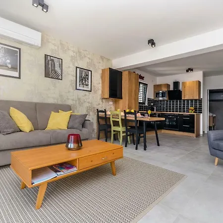 Adriana Ii Apartment *