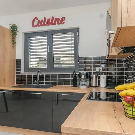 Adriana Ii Apartament