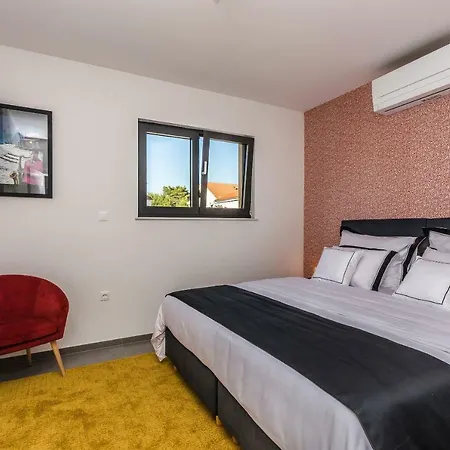 Adriana Ii Apartment Srima