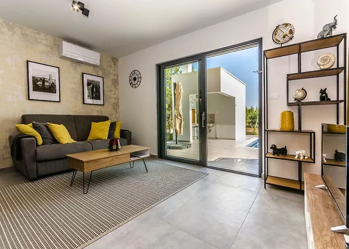 Adriana Ii Apartman Srima